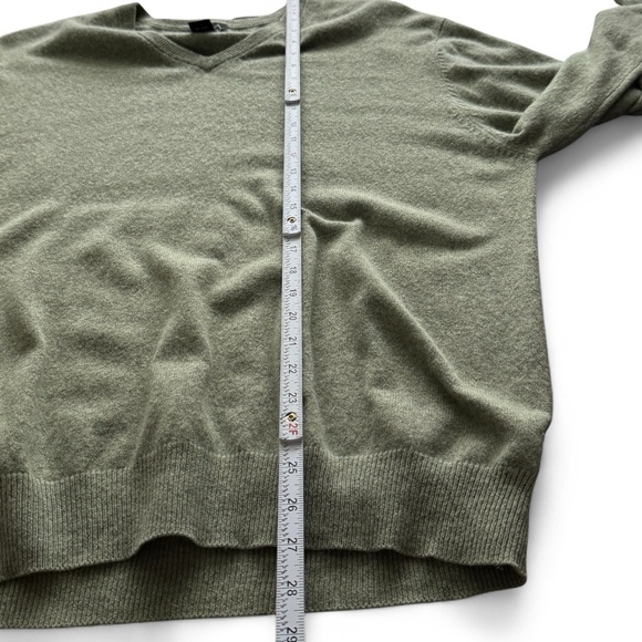 Jos. A. Bank | Cashmere Sweater - Picture 6 of 7